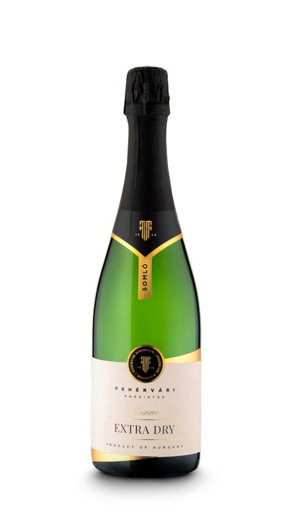Reserve Extra Dry champagne from Fehérvári Wine Estate